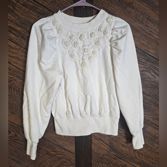 Anthropologie Sweaters - Anthropologie Cream Embroidered Floral Sweatshirt XS